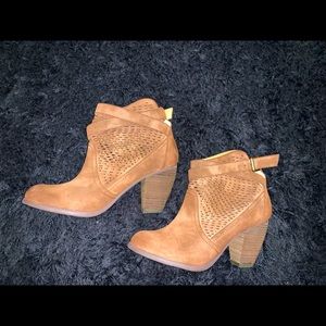 Ankle booties